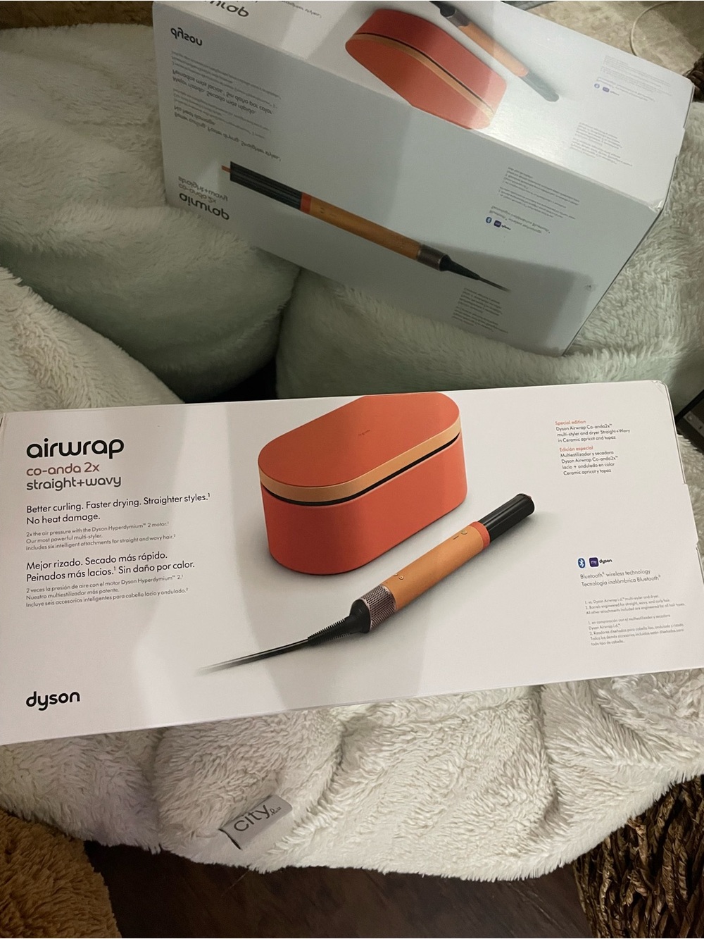 Dyson Airwrap Co-anda2x™ multi-styler Straight+Wavy (Ceramic Apricot / Topaz) - Picture 3 of 5